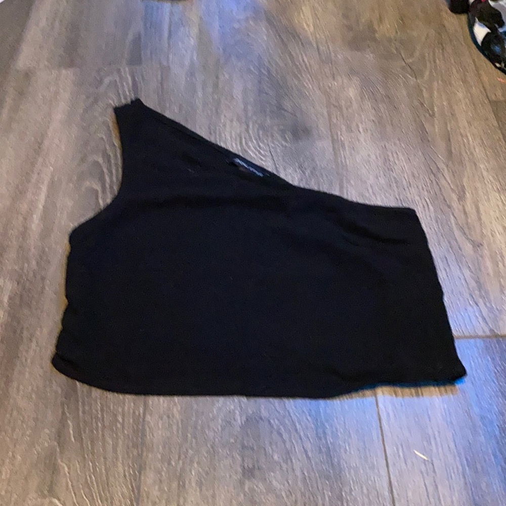 One strapped crop top